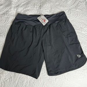 WOMEN OUTDOOR SHORTS